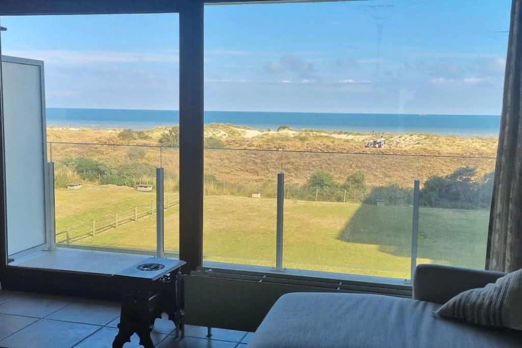 Superbe Studio Avec Une Magnifique Vue Sur La Mer. De Panne Kültér fotó