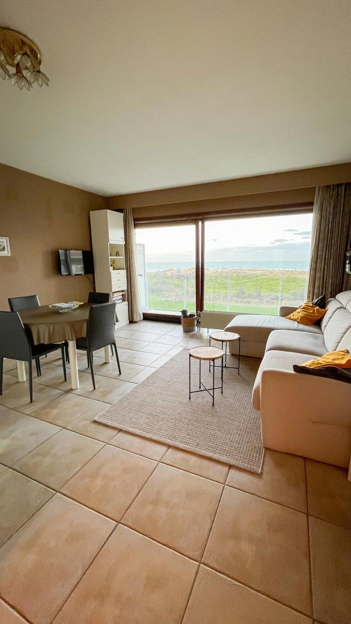 Superbe Studio Avec Une Magnifique Vue Sur La Mer. De Panne Kültér fotó
